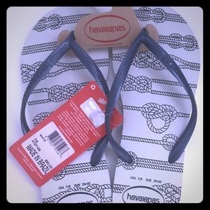 Bran new Havaiana nautical flip flops